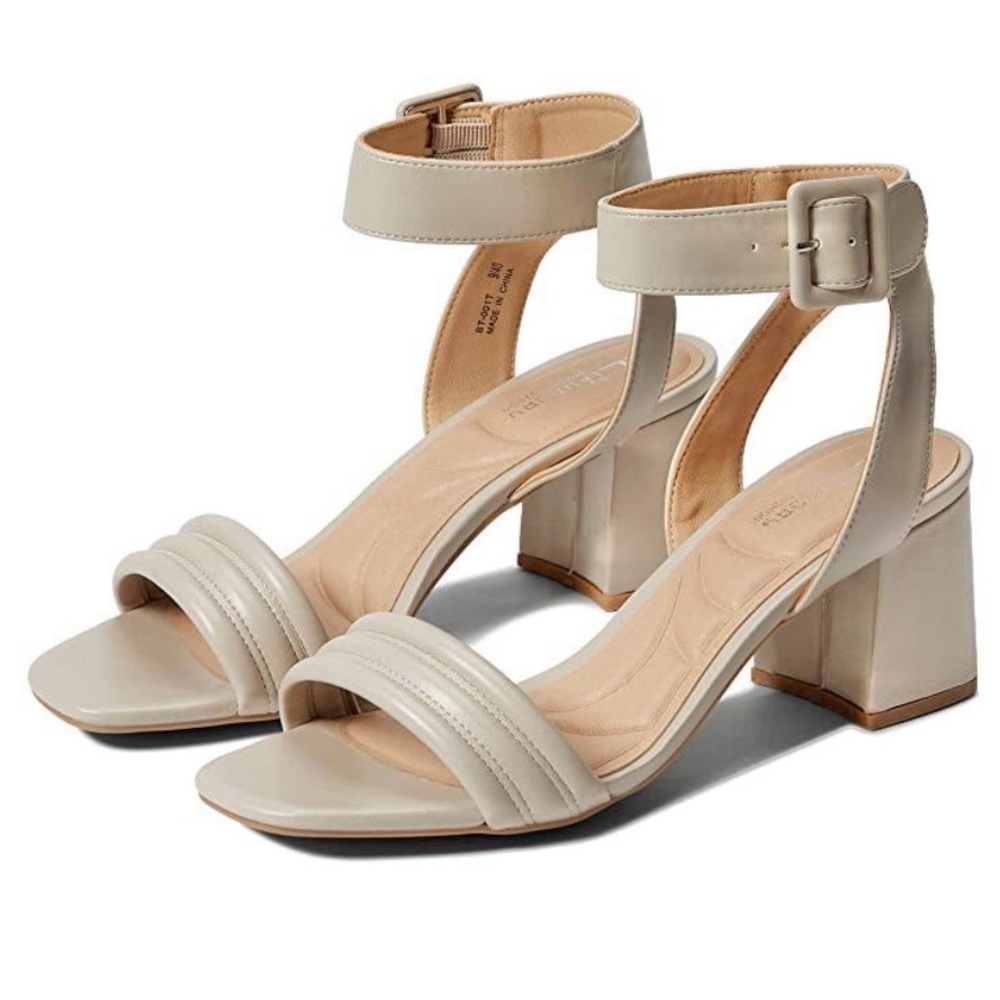NWOT Chinese Laundry Blest Block Leather Heel Sandal Beige Size Women’s 9.5